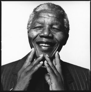 Nelson Mandela, da prigioniero a Presidente. L’ultima mostra-tributo, a Parigi