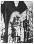 Peggy Guggenheim con Jackson Pollock Pietre Dure, ma anche pittura contemporanea. All'Opificio di Firenze parte il restauro di un Pollock della Collezione Guggenheim di Venezia: ecco le immagini