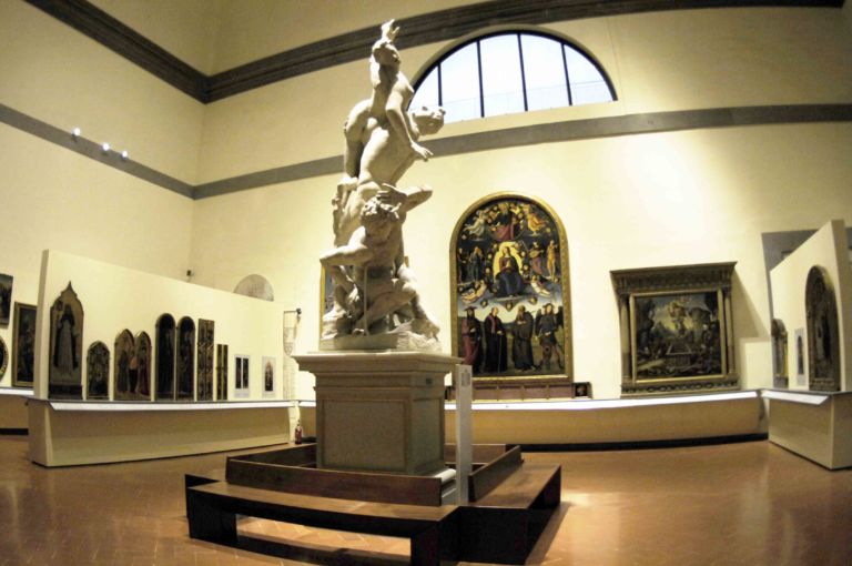 Sala del Colosso Galleria dell’Accademia Firenze 1 Meraviglie fiorentine. Alla Galleria dell’Accademia riallestita la Sala del Colosso, torna a trionfare l’Assunzione del Perugino: ecco le prime immagini