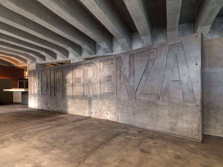 A 565062 Sky Arte update: Gioele Dix e Lella Costa, Gad Lerner e Ferruccio De Bortoli sono tra i ciceroni d'eccezione che accompagnano i visitatori al Memoriale della Shoah di Milano. Aperture straordinarie, in Stazione Centrale, per un luogo simbolo dell'Olocausto