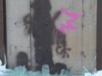 Banksy vandalizzato a Park City 1 Ma perché tanti sentono il bisogno di vandalizzare le opere di Banksy? È successo con due graffiti a Park City, la città USA del Sundance Film Festival