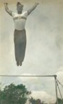 Rodchenko Jumping from a Horizontal Bar Lo sport e le avanguardie russe. Una mostra al Museo Olimpico di Losanna, in occasione dei Giochi invernali di Sochi. Immagini straordinarie, per raccontare un'epoca di grandi trasformazioni