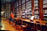 Una volta nella vita Firenze Palazzo Pitti Dal libro più piccolo del mondo, di Galileo, alla foto della Gioconda esposta agli uffizi un secolo fa. Le biblioteche di Firenze svelano i loro tesori a Palazzo Pitti, ecco le immagini