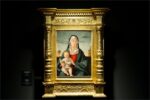 carpaccio madonna col bambino 531269 0x440 Incontri a distanza. Louis Vuitton restaura due tele del Carpaccio e le espone nella sua boutique di Venezia. In dialogo con Bill Viola