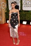 golden globes zoe saldana red carpet oPt Ancora sui Golden Globes. Ecco le meglio e peggio vestite del red carpet a Los Angeles, nell’edizione del trionfo di Paolo Sorrentino