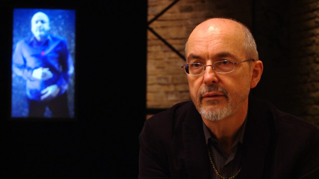 Sky Arte update: Bill Viola si racconta. Intervista esclusiva all’artista americano, agli Uffizi per consegnare il suo “Self Portrait – Submerged”; opera che porta in contemporaneo nel Corridoio Vasariano