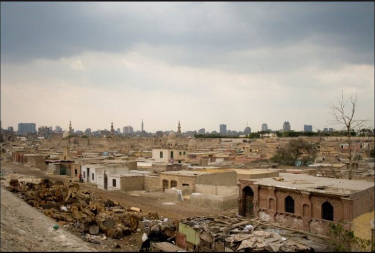 Il Cairo Al Qarafa la città dei morti Francesco Conversano Movie Movie Megalopolis: relitti del panorama urbano del XXI secolo. Documentati al Maxxi