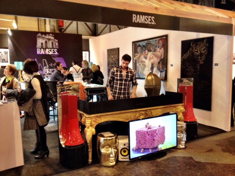 La foodhall di ArcoMadrid 1 Madrid Updates: ecco come si mangia ad Arco. La fiera segue le orme di Frieze e punta su grandi chef e street food di qualità