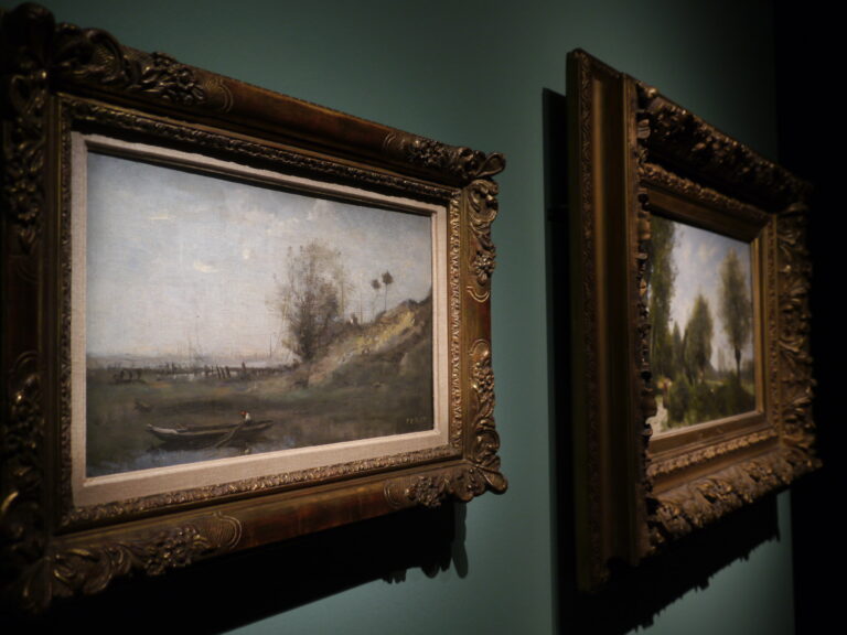 P1240807 Pavia rilancia gli “allestimenti emozionali”: dopo Monet tocca a Pissarro, raccontato alle Scuderie del Castello Visconteo con le proiezioni di N!03. Nella fotogallery l’anteprima della mostra...