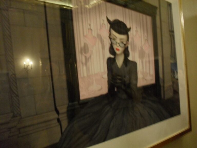 Ray Caesar The Trouble with Angels Palazzo Saluzzo Paesana Torino 5 Madonna è la sua prima fan e lo posta su Facebook. Doppia inaugurazione per Ray Caesar: prima alla Dorothy Circus di Roma, ora a Torino a Palazzo Saluzzo Paesana: qui foto e video