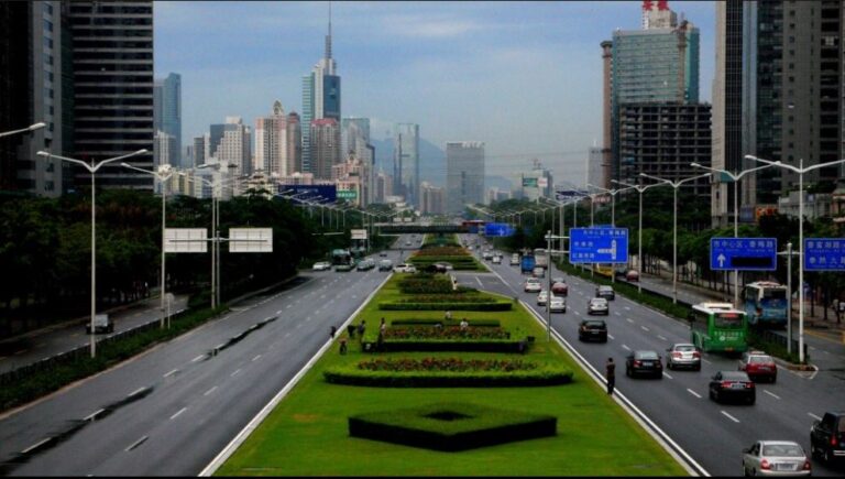 Shenzen 2 Francesco Conversano Movie Movie Megalopolis: relitti del panorama urbano del XXI secolo. Documentati al Maxxi