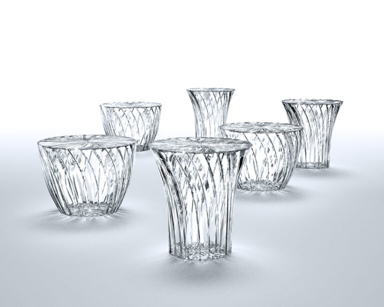 Tokujin Yoshioka Sparkle per Kartell L'universo di cristallo di Tokujin Yoshioka. Tra arte, scienza e design