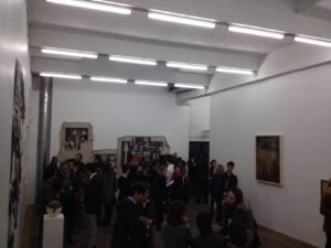 Galleristi, curatore, artisti: tutto Made in Italy nella Canal|05 art gallery, nuovo spazio al debutto a Bruxelles: ecco le immagini dell’opening