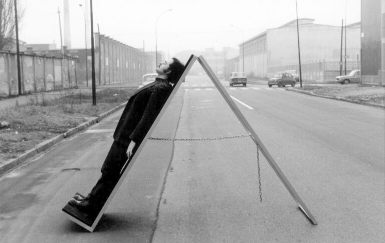 Ugo La Pietra Il Commutatore 1970 Courtesy Archivio Ugo La Pietra Il calore della scultura. Un ciclo di mostre a Firenze