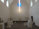 White MarblePaint Reformierte Dorfkirche St.Moritz.4 Dai marmi romani a Lucio Fontana, ad Ai Weiwei. Tutto in bianco, e in una chiesa. Ecco le immagini dell’affascinante mostra che Gian Enzo Sperone e Marco Voena hanno portato a St.Moritz