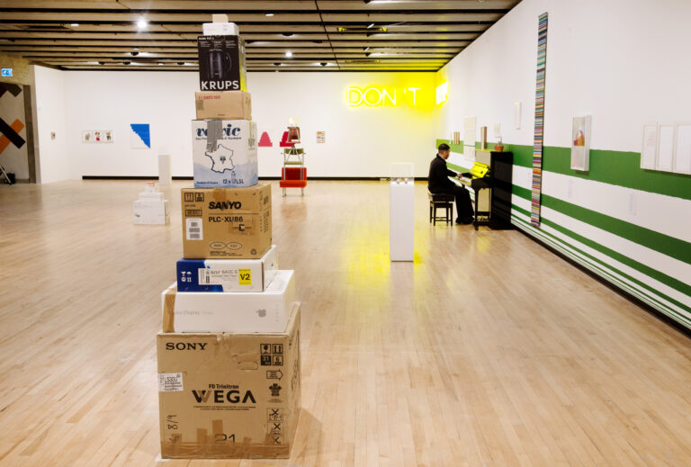 Work No. 916 2008 Martin Creed Whats the point of it Hayward Gallery 2014 Installation view photo Linda Nylind 5 Martin Creed? L’arte è divertente!