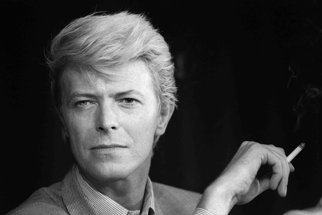 Sky Arte updates: una notte con David Bowie, tra videografia e interviste esclusive, con la prima tv italiana per “Five Years”. Il documentario prodotto dalla BBC in occasione dell’uscita dell’ultimo album del Duca Bianco