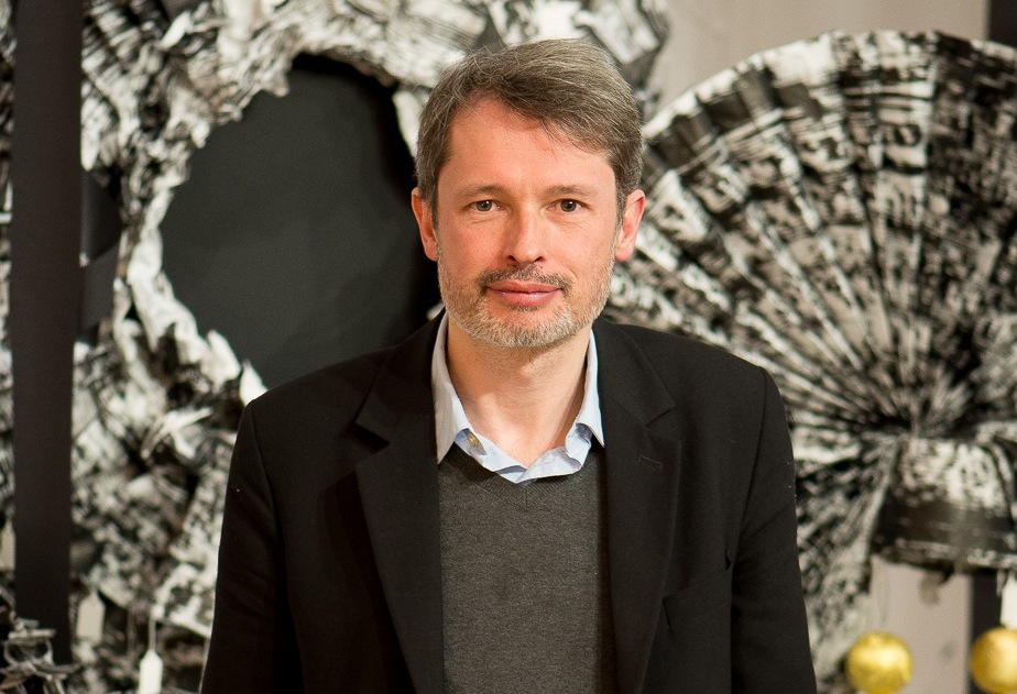 Lorenzo Benedetti sarà il nuovo direttore del de Appel Centre di Amsterdam. Nuovo riconoscimento dall’Olanda, che gli ha affidato anche il padiglione nazionale alla Biennale di Venezia 2013