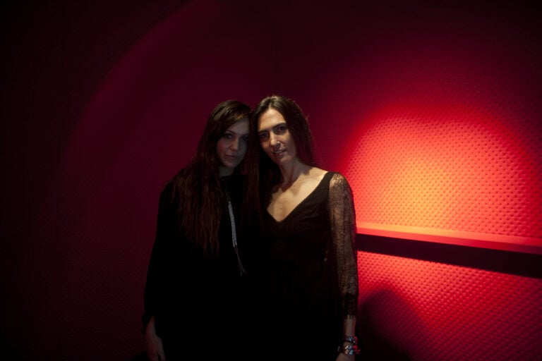 18. Ludovica Amati e Tatiana Gecmen Waldeck Giovani talenti del made in Italy a Parigi, per l'ultima fashion week. Alla Galerie Cinema c'erano Ludovica Amati e Shootingbag 1981. Le foto della serata, con un parterre di ospiti internazionali