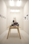 2. Allestimento Shootingbag 1981 alla Galerie Cinéma Giovani talenti del made in Italy a Parigi, per l'ultima fashion week. Alla Galerie Cinema c'erano Ludovica Amati e Shootingbag 1981. Le foto della serata, con un parterre di ospiti internazionali