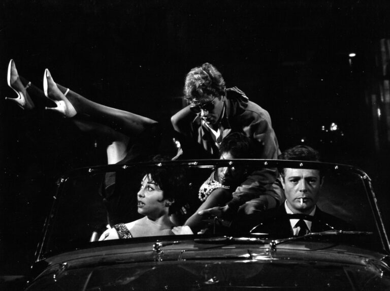 3 Federico Fellini La dolce vita 1960 Si delinea un mondo