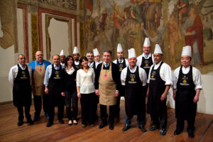 Una festa fra design e cucina. A Milano architetti e progettisti diventano cuochi per festeggiare i trent’anni della mitica gastronomia Zoppi & Gallotti: ecco le immagini della serata