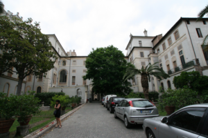 Dario Franceschini non ci cascare! Sul caso dei lavori nel giardino di Palazzo Spada, a Roma, la solita retorica dei fautori del “no” che vedono attacchi al patrimonio solo quando pare a loro