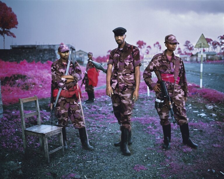 Richard Mosse The Enclave 2 Sky Arte updates: la guerra civile in Congo, la Cina ottocentesca e i paesaggi dell’indimenticabile Sergio Larrain si contendono a Londra il KKF Book Awards. Ecco la short-list che concorre al premio per il miglior libro fotografico dell’anno