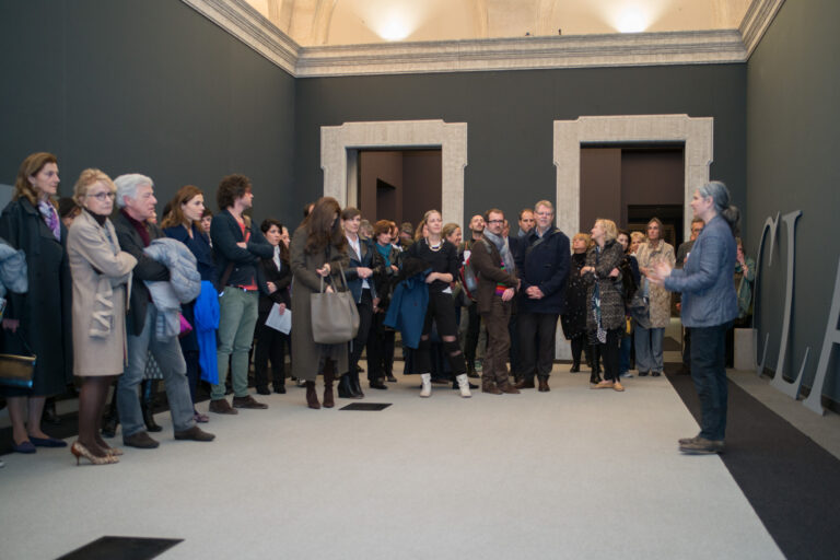 Shannon Ebner opening Auto Body Collision Fondazione Memmo Arte Contemporanea foto Adolfo Trinca 24 Il palazzo degli americani a Roma. dopo Sara VanDerBeek e Sterling Ruby, alla Fondazione Memmo-Arte Contemporanea arriva la personale di Shannon Ebner: ecco chiccera all’opening