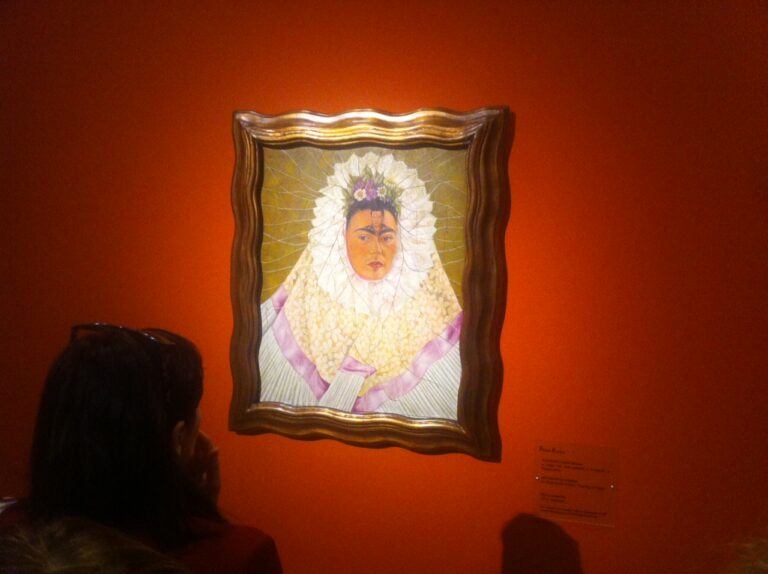 foto 25 Frida Kahlo, straordinaria pittrice. Altro che icona di libertà e forza interiore: dalla mostra romana delle Scuderie del Quirinale emerge l'assoluta qualità della sua arte. Qui immagini e video in anteprima
