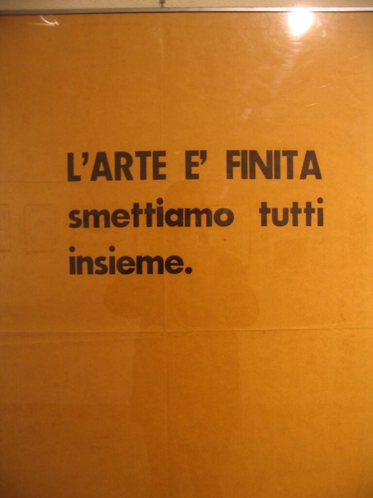 pavia 176 Riappropriarsi del linguaggio. La poesia visiva a Pavia