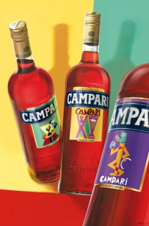 Campari torna all’antico: si ispirano a Fortunato Depero le tre nuove etichette dell’alcolico in rosso, con la rivisitazione di grafiche Anni Venti