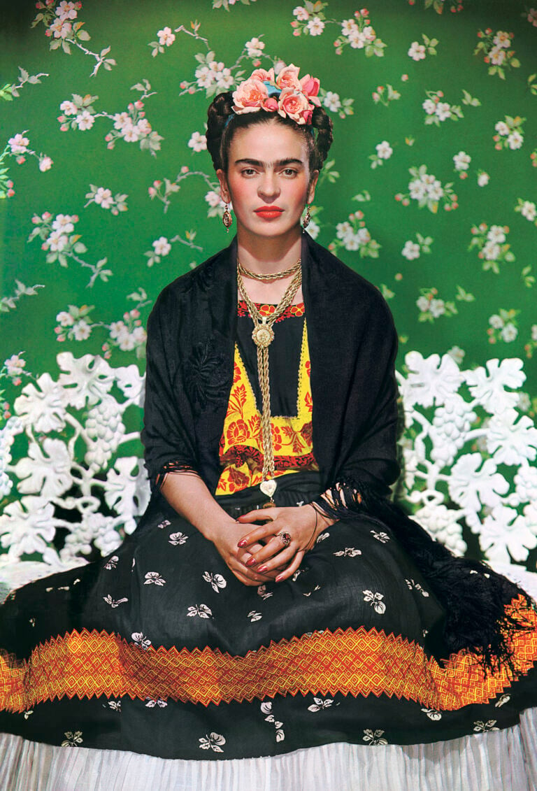 31 Nickolas Muray Frida sulla panchina bianca New York Fuori il mito, dentro l’artista: Frida Kahlo a Roma