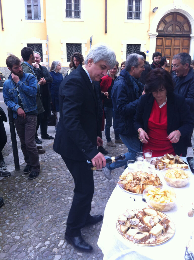 Artericambi Verona Curandi Katz e Marco Secondin 11 Nuova sede per Artericambi a Verona. Tutte le foto dell’opening, con il reverse publishing di Curandi Katz e le sperimentazioni di Secondin