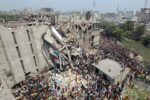 BANGLADESH F 0426 Crollo palazzo Il crollo del Rana Plaza, un anno dopo. L’Occidente aguzzino: moda, mercato, morte