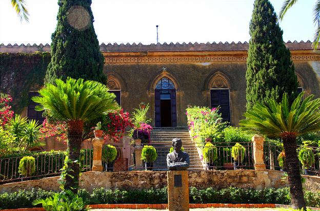 Risultati immagini per villa aurea valle dei templi