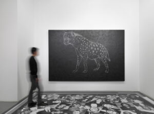 H. H. Lim e le iene. Prima personale a Milano per l’artista malese