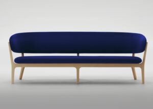 Salone del Mobile 2014. Maruni Wood Industry: l’essenza di una sedia e di un sofà