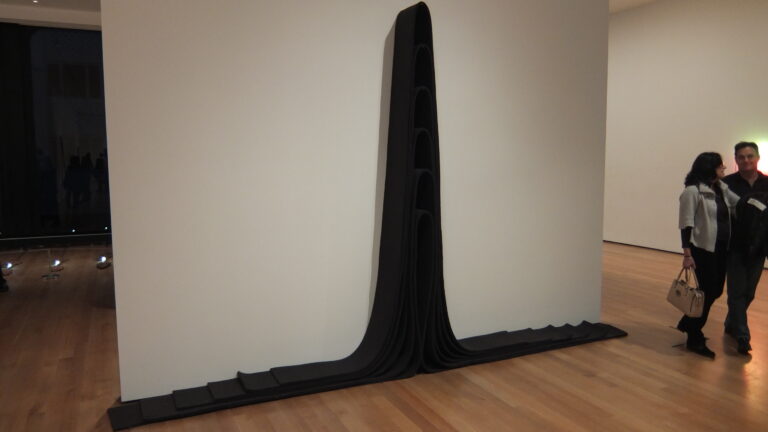 Robert Morris Untitled Black Felt six strips of felt c.1969 Ileana Sonnabend. Una mostra al MoMA per la più grande gallerista del dopoguerra