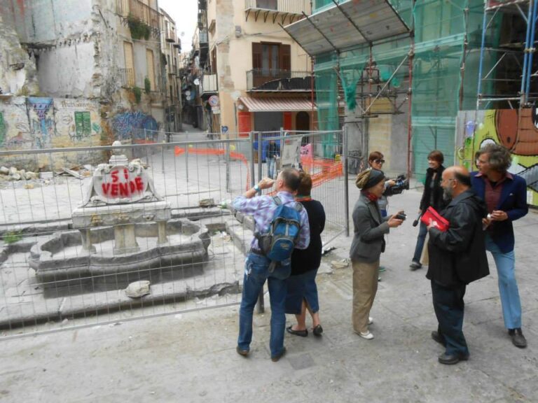 10390443 762434290463717 2075916634725075543 n Degrado e illegalità, la solita musica a Palermo. Imbrattata la fontana del Garraffello. E la colpa, stavolta, è di Uwe Jäntsch. Un artista