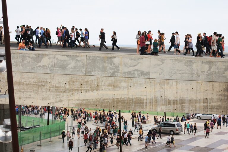 Ambiente Accesos 06 Dani Canto Primavera Sound. Parte la stagione dei grandi festival di musica per il 2014: a Barcellona si comincia sotto il segno dell’indie…