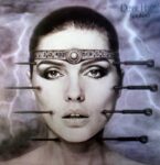 HR Giger cover dellalbum KooKoo di Debbie Harry 1981 Addio a H.R. Giger, padre di Alien e artista visionario