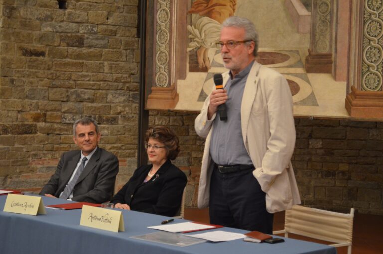 L’accordo Galleria degli Uffizi Salvatore Ferragamo foto Valentina Silvestrini 6 Salvatore Ferragamo mecenate di Firenze. La casa di moda dona 600mila euro agli Uffizi: serviranno a riallestire in un anno otto nuove sale sul Quattrocento fiorentino