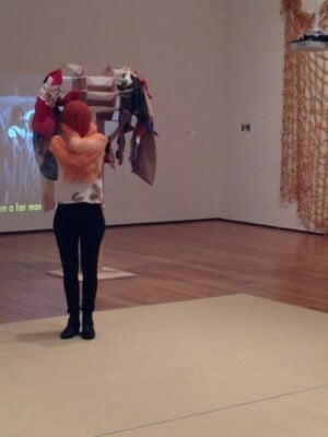 Brasile alla conquista di New York. Al MoMA il primo grande omaggio all’artista Lygia Clark, dall’astrattismo all’abbandono della Pittura: ecco le immagini