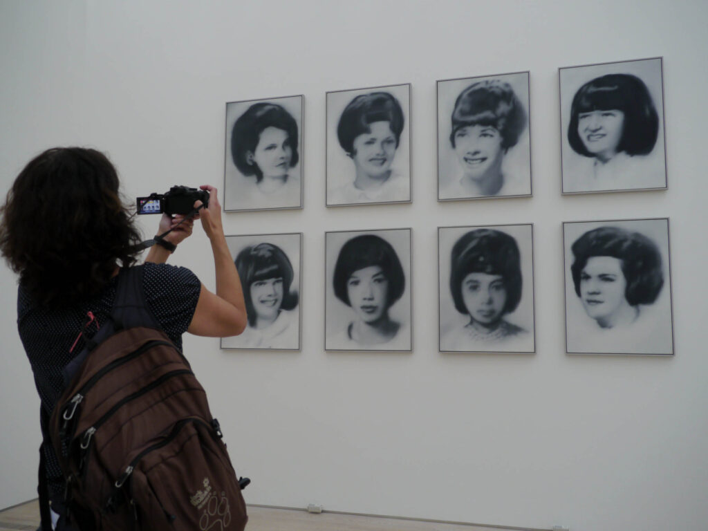 Gerhard Richter alla Beyeler: ampia fotogallery dalla preview della mostra che a Basilea indaga serie e cicli dell’artista. Per la regia di Obrist