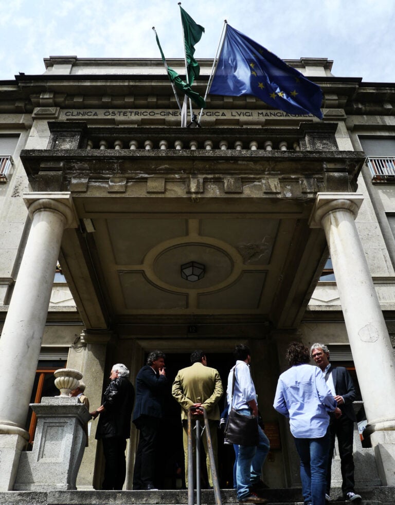 P1260697 Svelata la scultura che Jannis Kounellis dona al Policlinico di Milano: dalla vendita dei suoi multipli 90mila euro per la ricerca scientifica