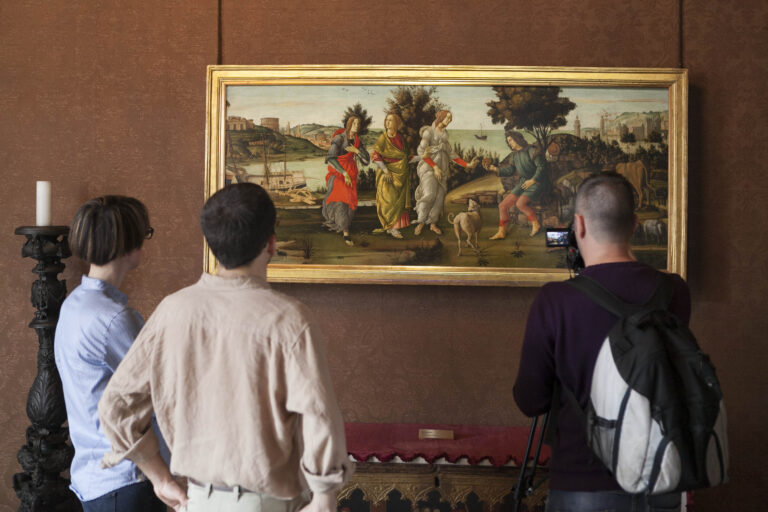 Palazzo Cini a San Vio Venezia 2 Apre al pubblico a Venezia Palazzo Cini a San Vio. Un pied-à-terre culturale ed espositivo a Dorsoduro per la fondazione con sede sull'Isola di San Giorgio: ecco le prime immagini