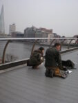 Sul Millennium Bridge 5 Ben Wilson. L’artista (di strada) del chewing-gum