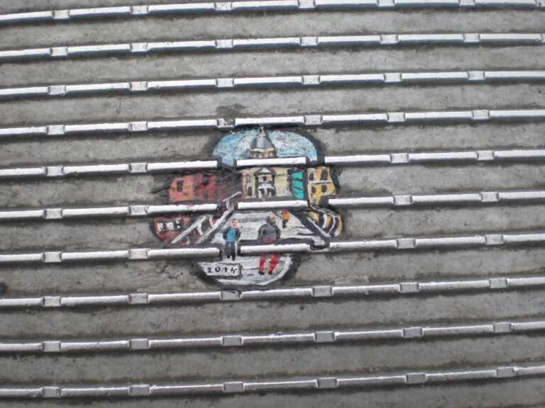 Vista su St Paulss dal Millennium Bridge Ben Wilson. L’artista (di strada) del chewing-gum