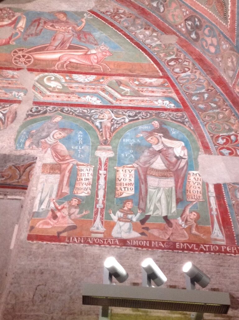 foto 6 e1400679222449 La Cappella Sistina del Medioevo. Completato a Roma il restauro dell’Aula Gotica